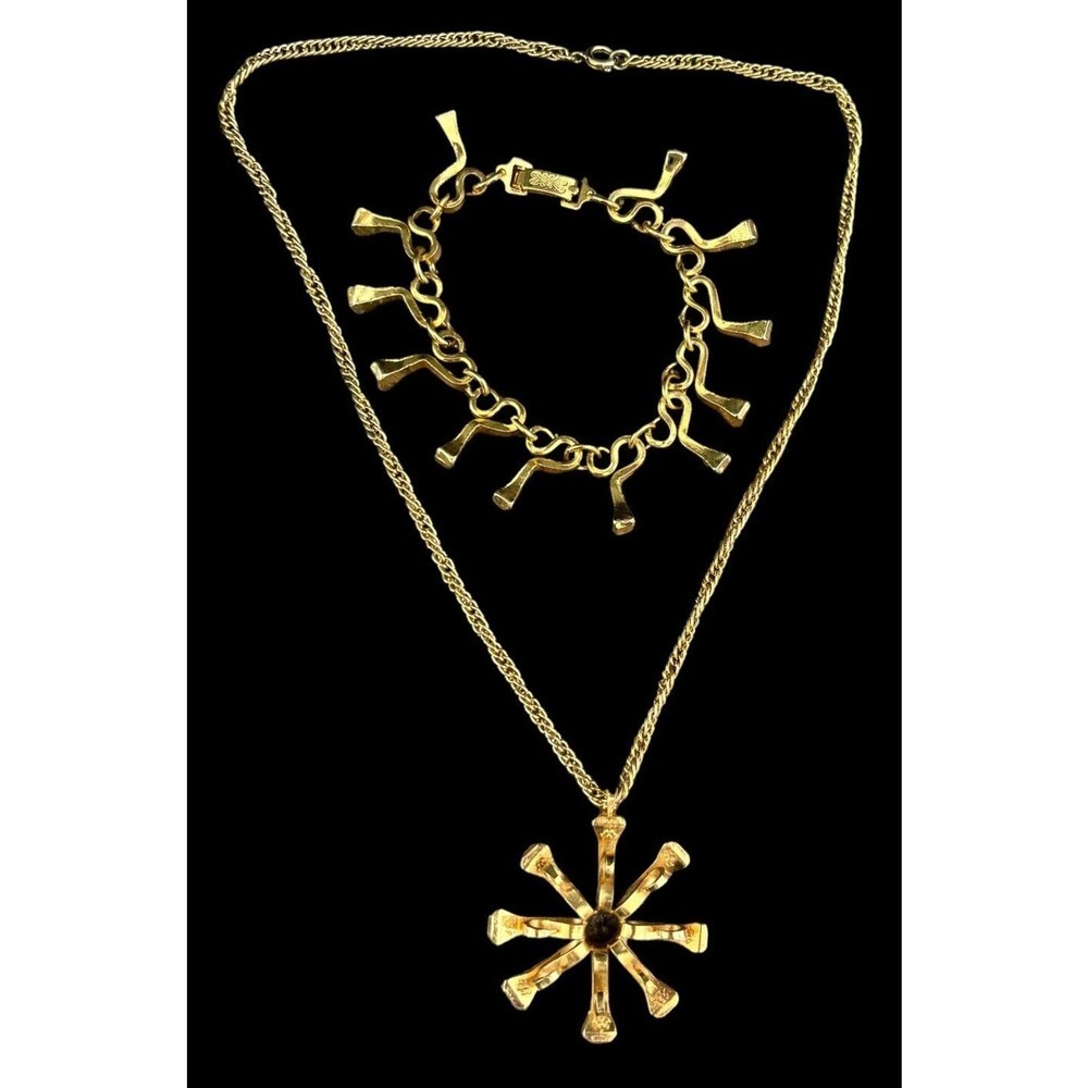 MCM Modernist Gold Tone Brushed Gold Star Pendant Neckace Bracelet Set Statement